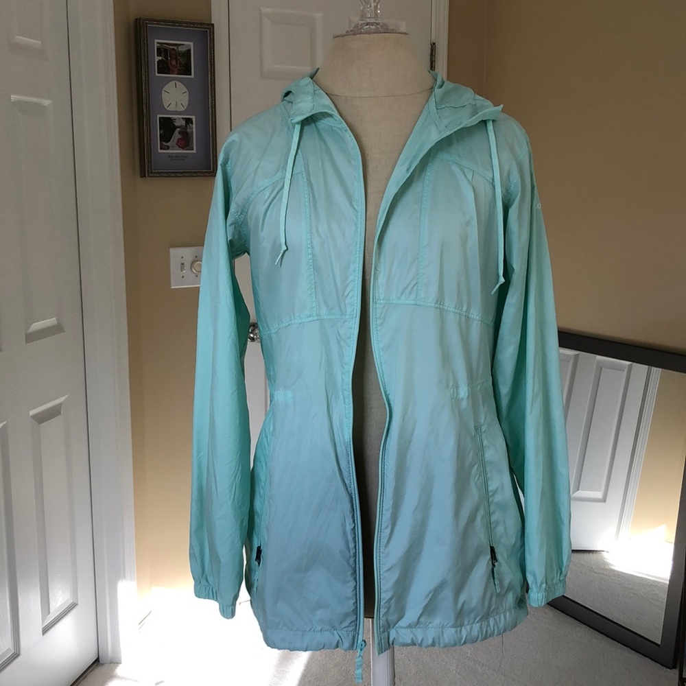 Columbia windbreaker